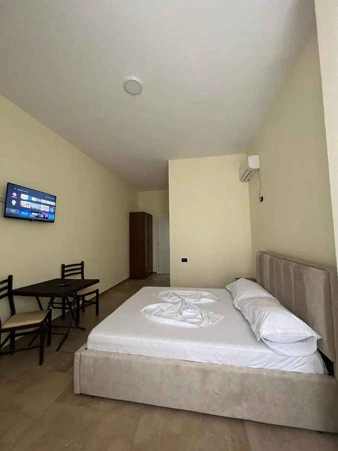 Hotel Antik Golem  Bed & Breakfast Golem (Tirana)