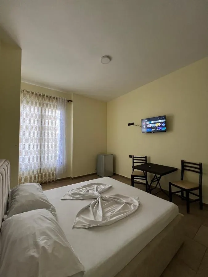 Bed & Breakfast Hotel Antik Golem