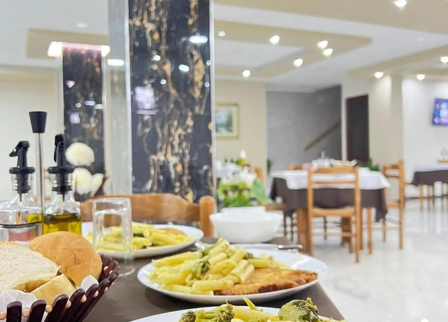 Bed & Breakfast Hotel Antik Golem