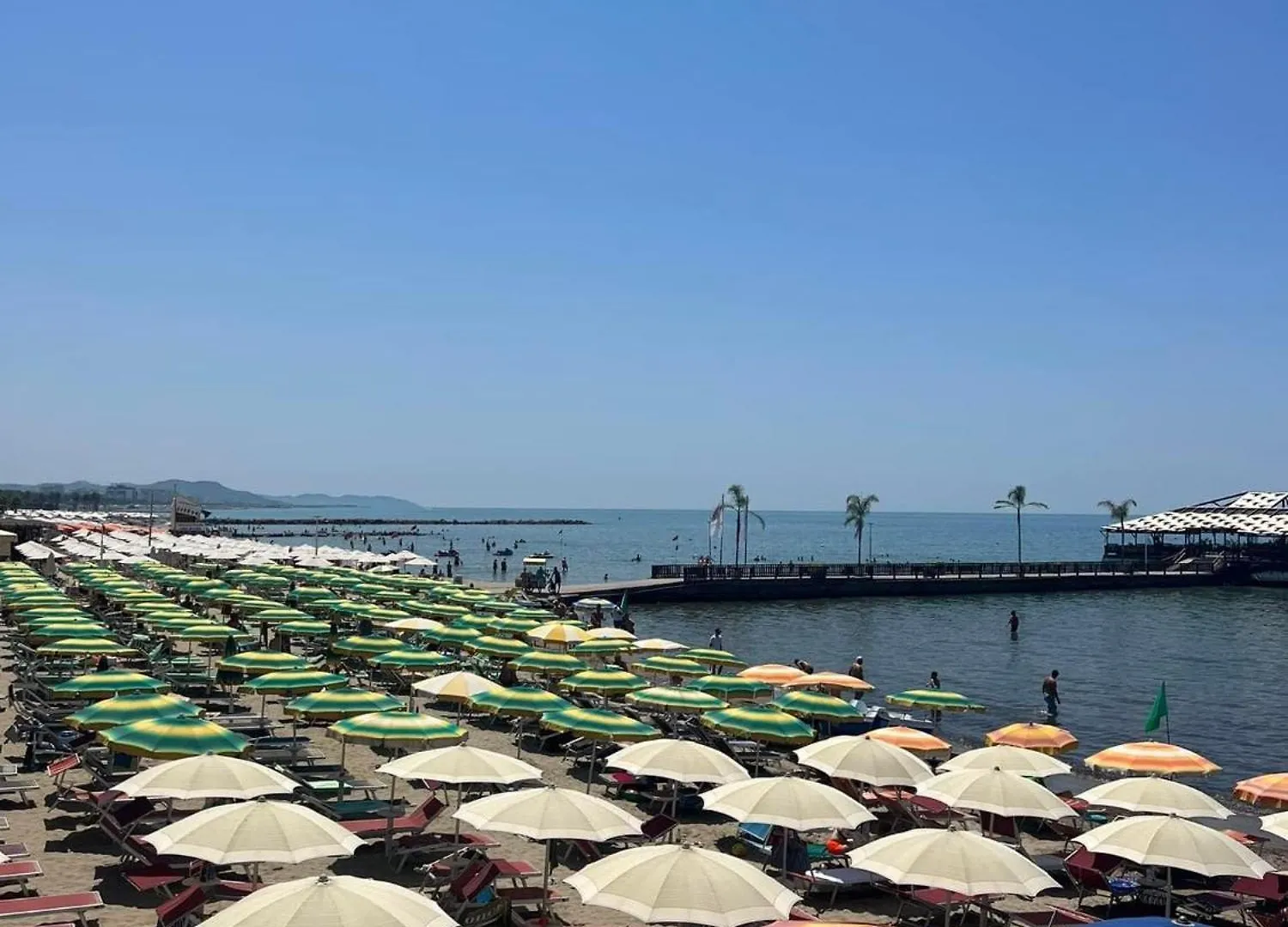 Hotel Antik Golem  Albanië