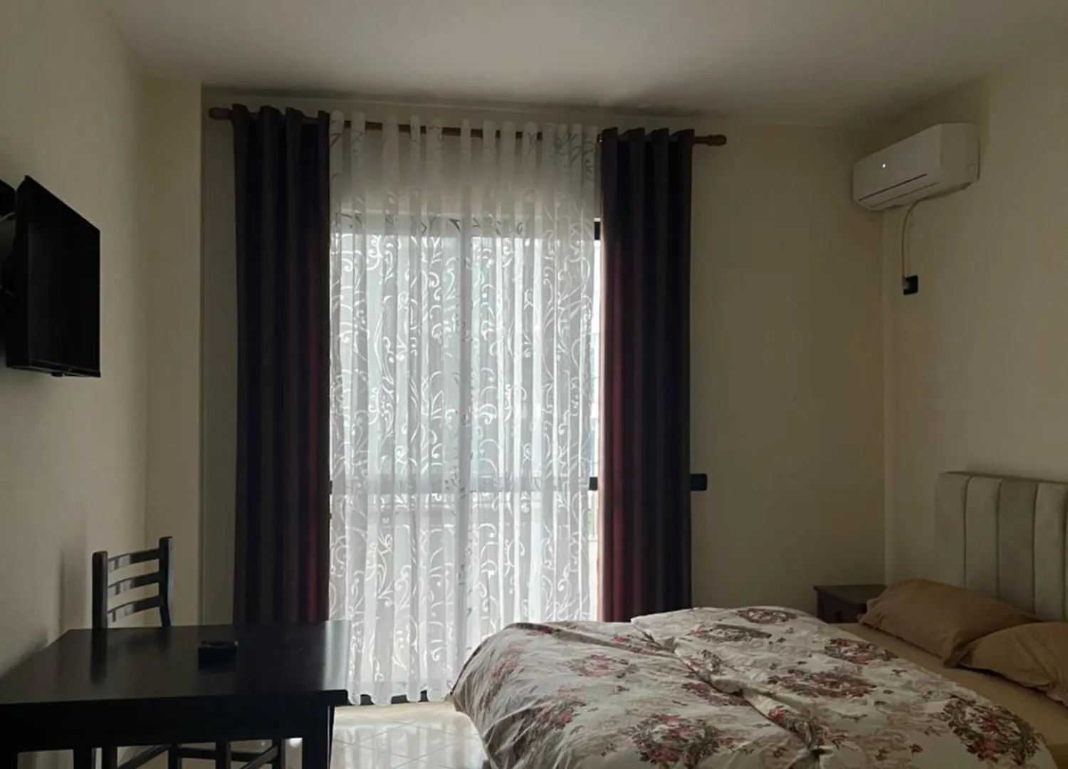 Hotel Antik Golem  Albánie
